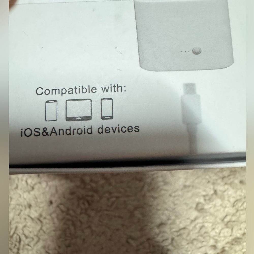 Wireless Earbuds in White - Picture 2 of 2